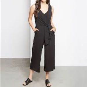 NWT Karen Kane Island Rhythm Tie Frt Jumpsuit Lg